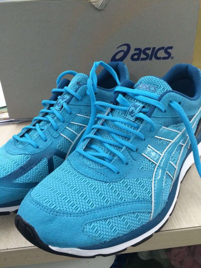 天之道，损有馀而补不足，是故虚胜实，不足胜有馀。— Asics Skysensor Glide 3 测评报告