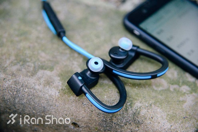 评测 | 无线耳机这个东西，好像怎么都和运动不搭