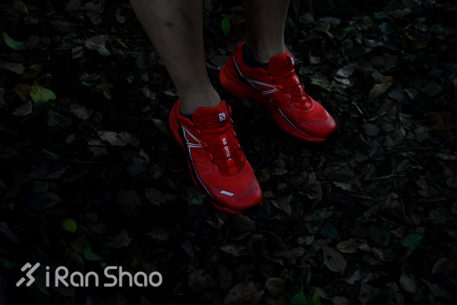 跑鞋 | Salomon 萨洛蒙 SLAB-Wings，红的不怕野