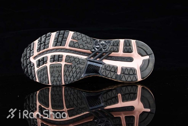 ASICS亚瑟士MetaRun跑鞋鞋底