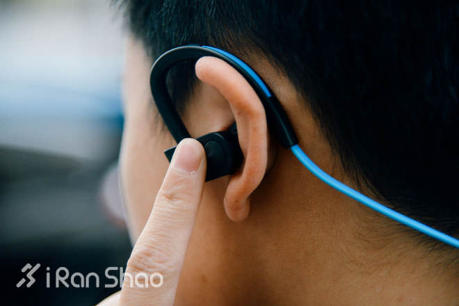 评测 | 无线耳机这个东西，好像怎么都和运动不搭