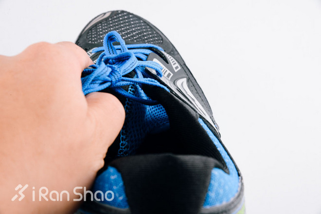 开箱 | Saucony 圣康尼 Redeemer ISO， 劳斯莱斯中的肌肉救世主