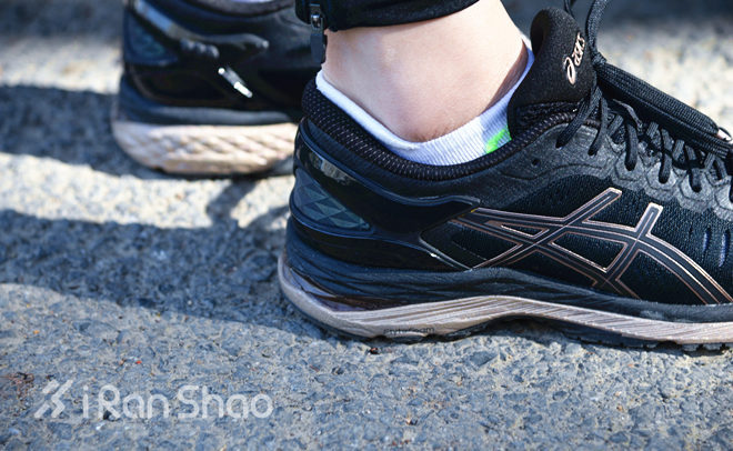 跑鞋 | ASICS亚瑟士 MetaRun，长距离跑鞋的黑金之选！