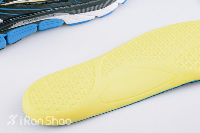 开箱 | Saucony 圣康尼 Redeemer ISO， 劳斯莱斯中的肌肉救世主