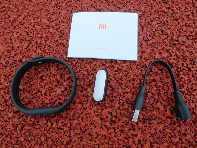 用“心”呵护你的跑程——小米手环光感版测评