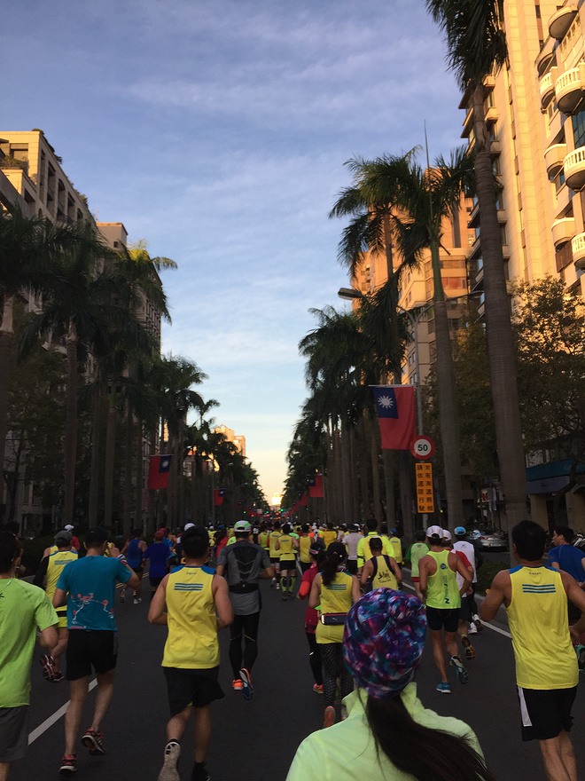 冬季去台北看雨---2015年台北马拉松拾记