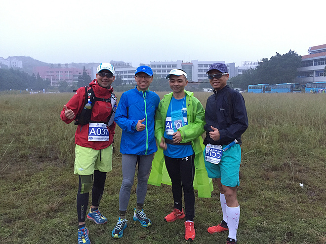 一场虐哭吃货跑渣的泥巴之旅——记首届五虎山越野赛