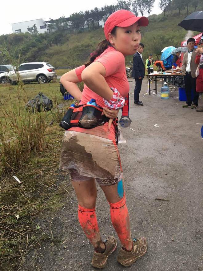 一场虐哭吃货跑渣的泥巴之旅——记首届五虎山越野赛