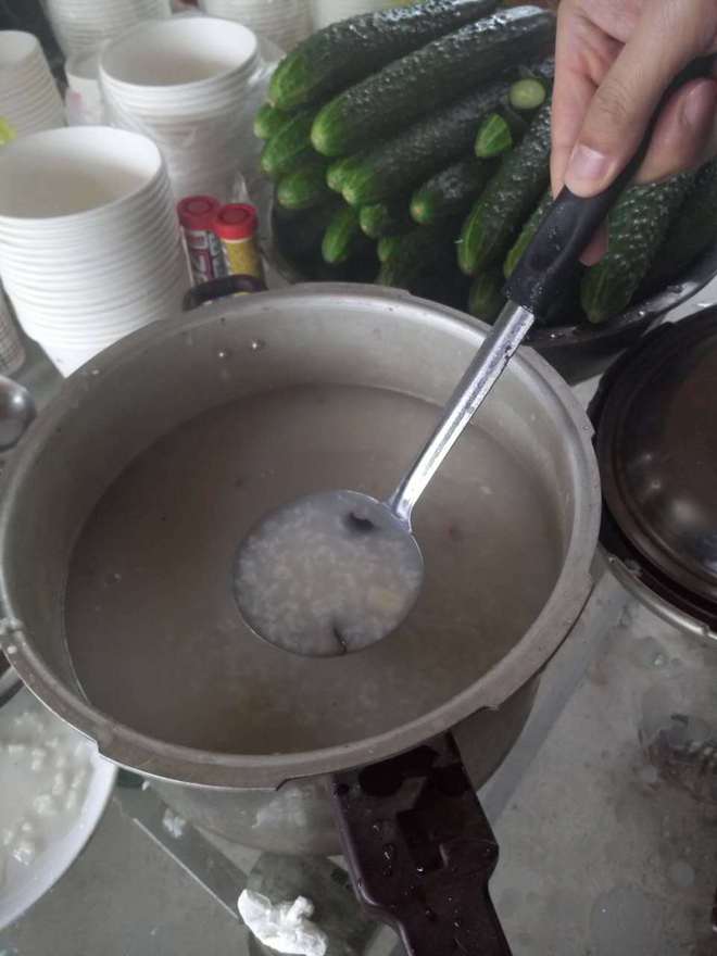 一场虐哭吃货跑渣的泥巴之旅——记首届五虎山越野赛