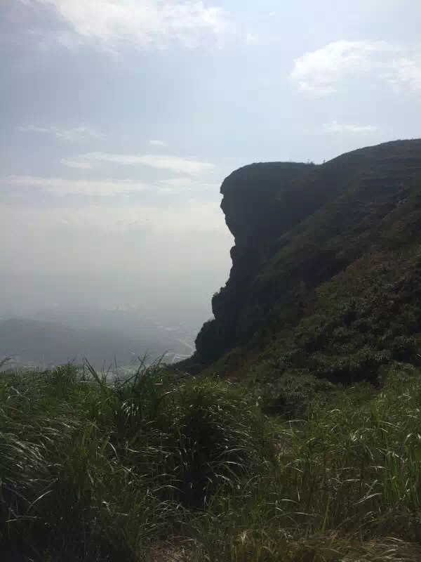 一场虐哭吃货跑渣的泥巴之旅——记首届五虎山越野赛