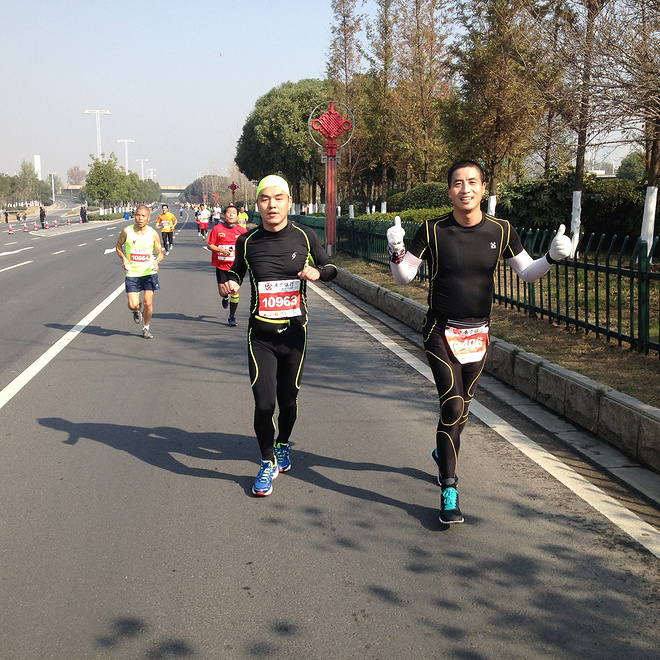 每一个马拉松，都有独特的光芒！ ---记2015南京马拉松