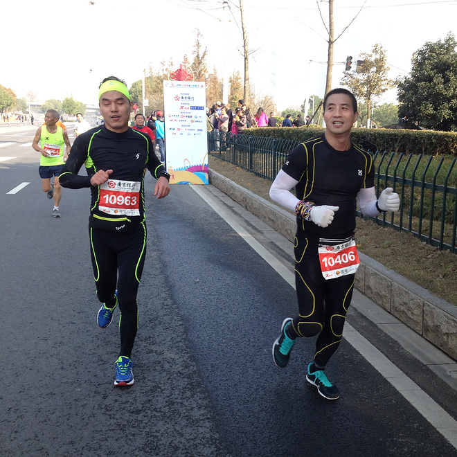 每一个马拉松，都有独特的光芒！ ---记2015南京马拉松