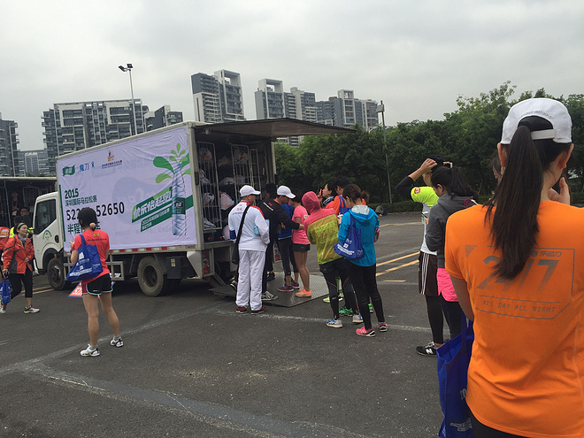 尼尼小的首次马拉松体验