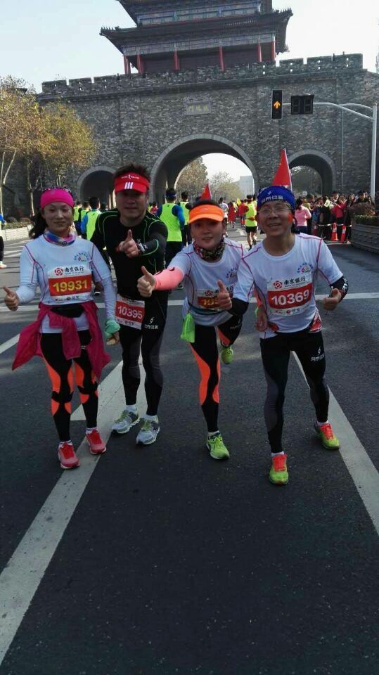 每一个马拉松，都有独特的光芒！ ---记2015南京马拉松