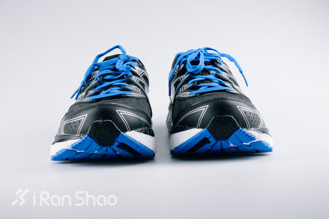 开箱 | Saucony 圣康尼 Redeemer ISO， 劳斯莱斯中的肌肉救世主