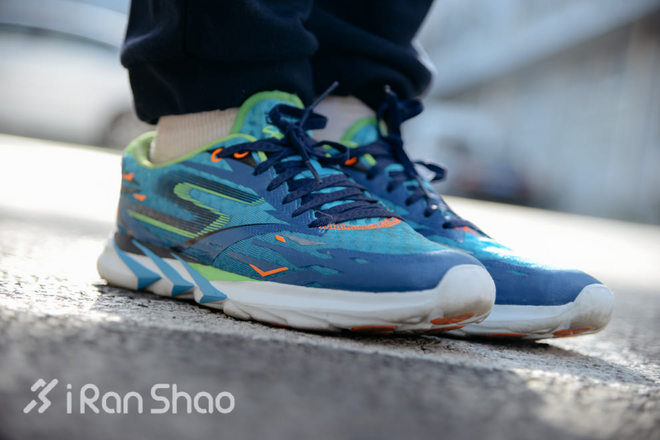 跑鞋 | Skechers 斯凯奇 Go Meb Speed 3，怕你双腿跟不上它的快