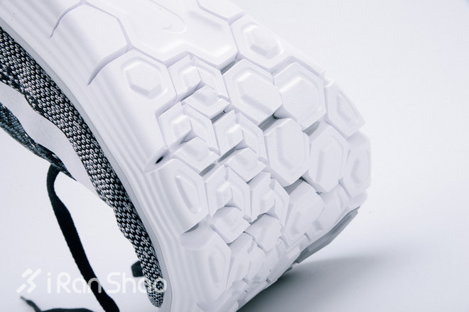 开箱 | 当Free遇上Lunarlon，Nike Free RN Distance是耐克粉的年终礼物