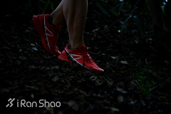 跑鞋 | Salomon 萨洛蒙 SLAB-Wings，红的不怕野