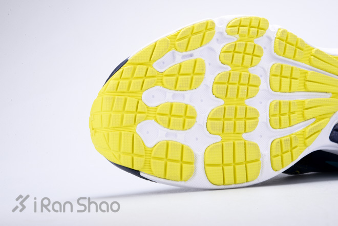 开箱 | UA Charge Bandit ，将浩瀚星空踩于脚下