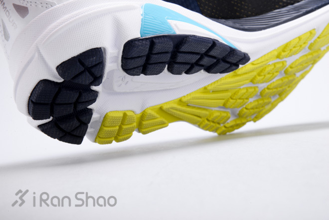 开箱 | UA Charge Bandit ，将浩瀚星空踩于脚下