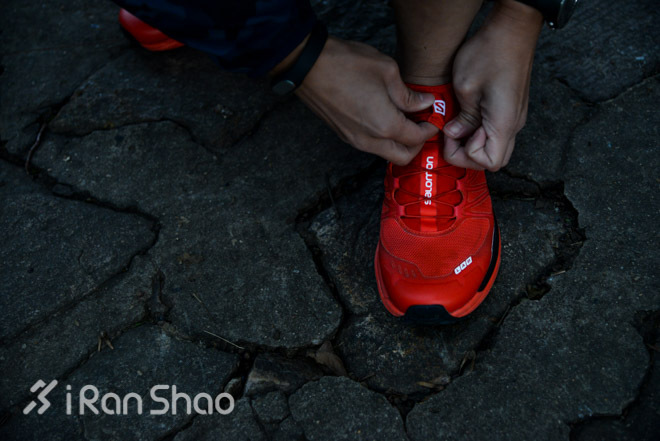 跑鞋 | Salomon 萨洛蒙 SLAB-Wings，红的不怕野