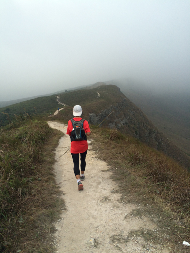 首 战                   —香港TNF100越野赛