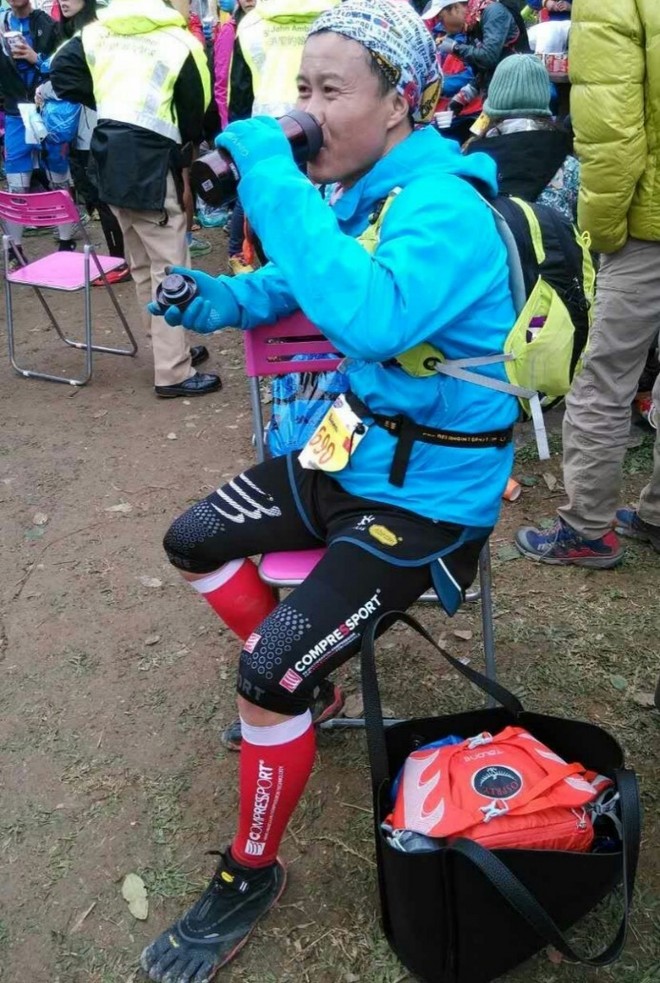 “挑战”并“享受”一场百公里越野赛 ——2016香港100越野赛极端天气下完赛记及思考