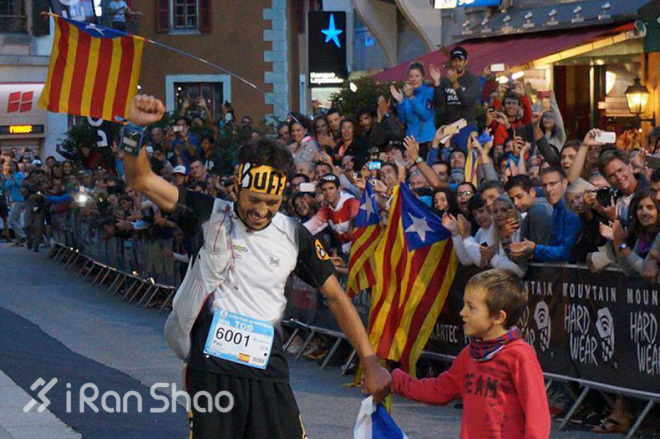 紫气东来聚麦径，名扬港百又一年—2016 Vibram®香港一百公里前瞻