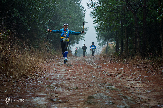 烟雨战江南—Tecnica-江南100超马训练营第一季圆满落幕