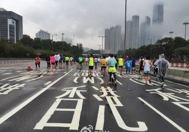 雨战·魔鬼赛道-2016香港渣打马拉松