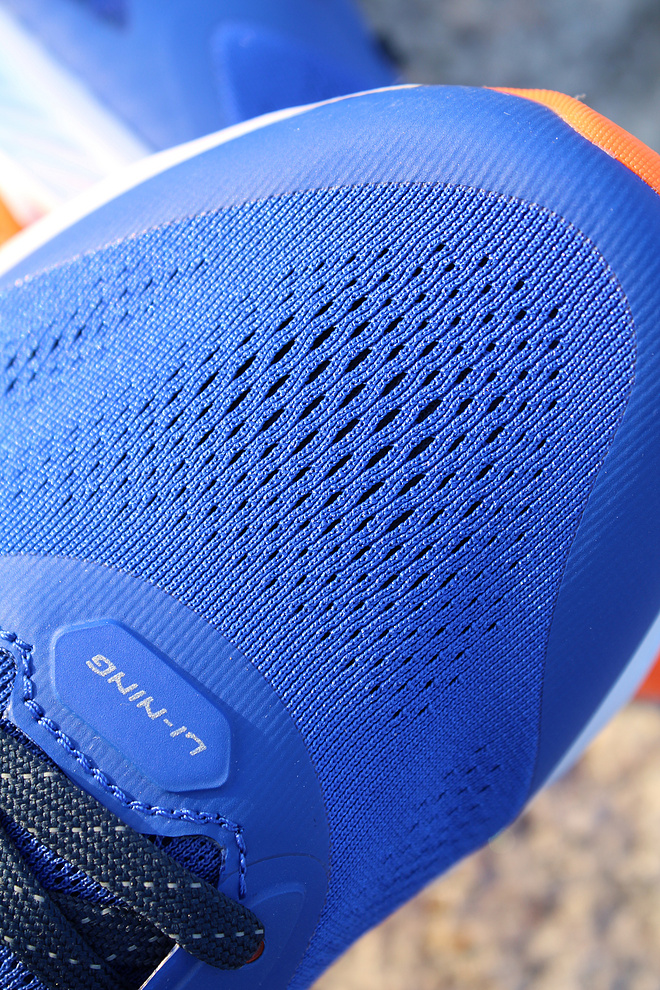 追云逐风之李宁云三代SMART智能减震跑鞋