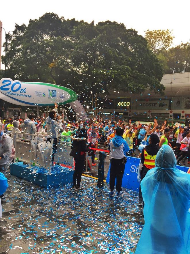 雨战·魔鬼赛道-2016香港渣打马拉松