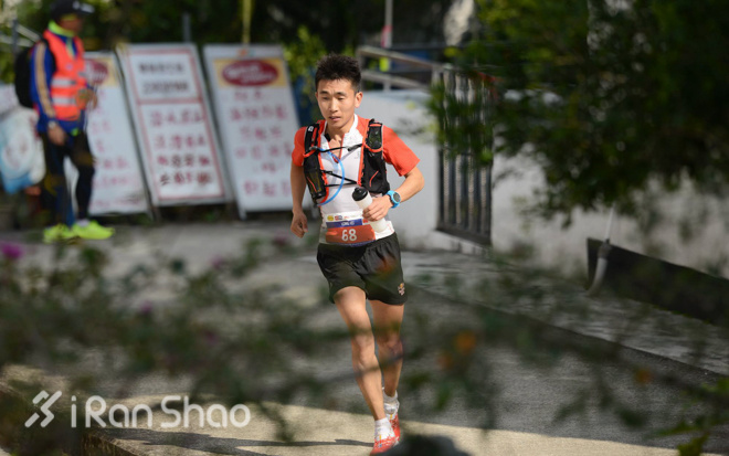 紫气东来聚麦径，名扬港百又一年—2016 Vibram®香港一百公里前瞻