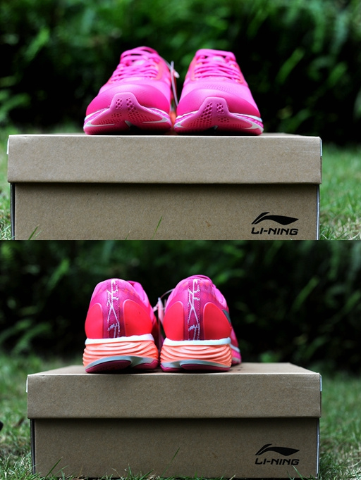 见云显智 当粉影霓裳跃过跑道——李宁云三代智能跑鞋测评