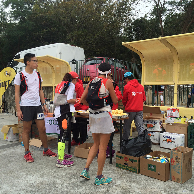 翻过大帽山，没有大帽衫——环大帽山退赛记兼评odlo黑酷战神 & Salomon大红鞋