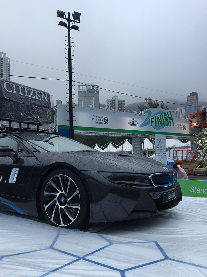 记生命中第一次雨战马拉松——2016港马