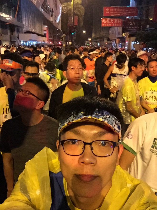 记生命中第一次雨战马拉松——2016港马