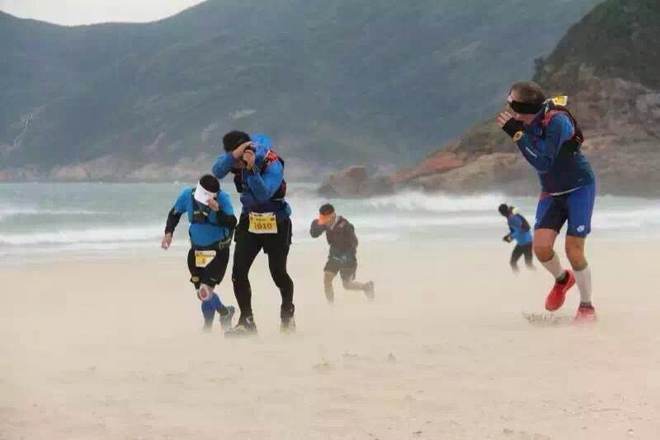 风雪大帽山、温情港百路