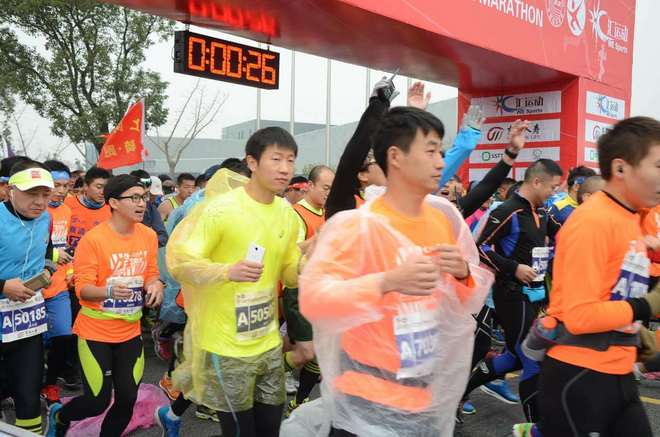 是等太阳升起还是意外先来临        -----记一次意外全马PB的来临