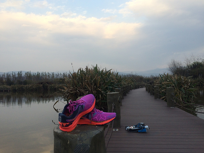 开箱丨日落余晖，城桥相映——New Balance Vazee Pace纽约纪念款开箱随感