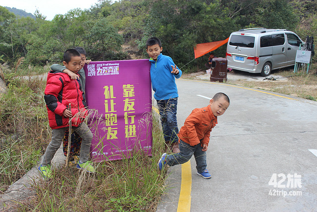 一直爱，一起跑 ——从10KM到43.7KM完跑深圳盐田山地马拉松之路
