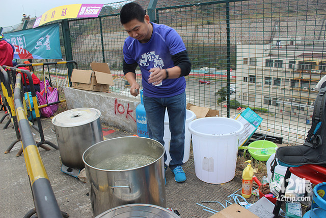 一直爱，一起跑 ——从10KM到43.7KM完跑深圳盐田山地马拉松之路