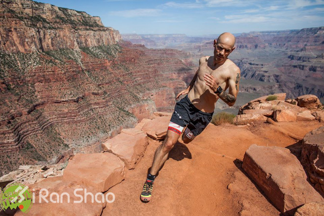 紫气东来聚麦径，名扬港百又一年—2016 Vibram®香港一百公里前瞻