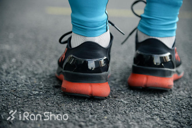 评测 | UA SpeedForm Apollo 2，速度与缓冲的对弈