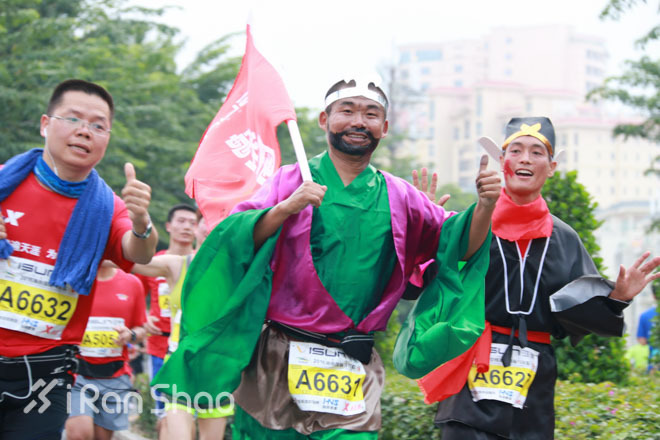 马拉松城纪 | 奔跑在最南方最极致风光的三亚