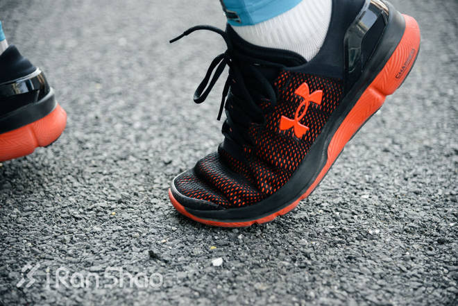 评测 | UA SpeedForm Apollo 2，速度与缓冲的对弈