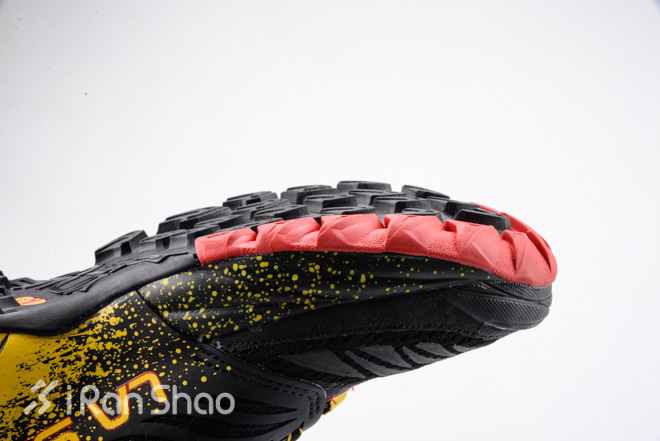 开箱 | 一双神秘的超级越野战靴，LA SPORTIVA AKASHA