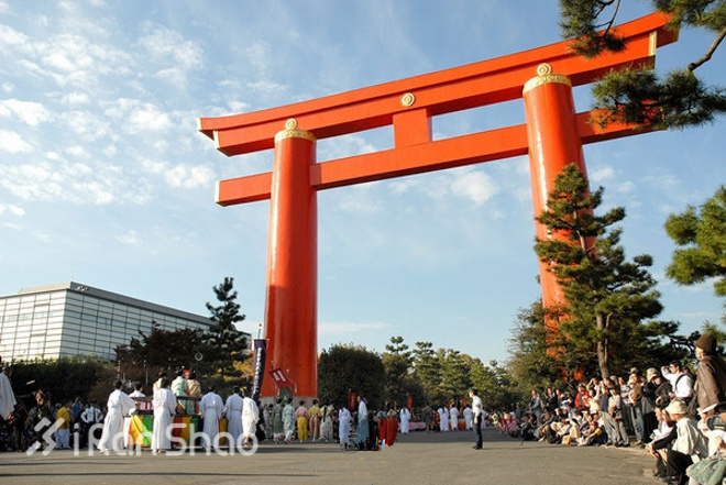 马拉松城纪 | 一半火焰，一半海水