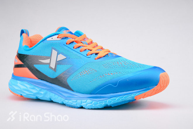 开箱 | 特步动力巢三代，国产的，值得关注的？