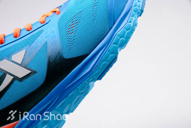 开箱 | 特步动力巢三代，国产的，值得关注的？